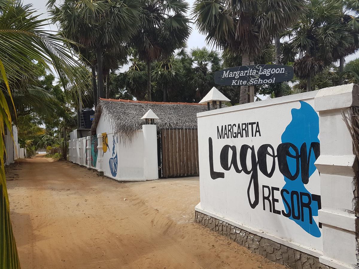 Hotel Margarita Kitesurfing School Sri Lanka à Kalpitiya Extérieur photo