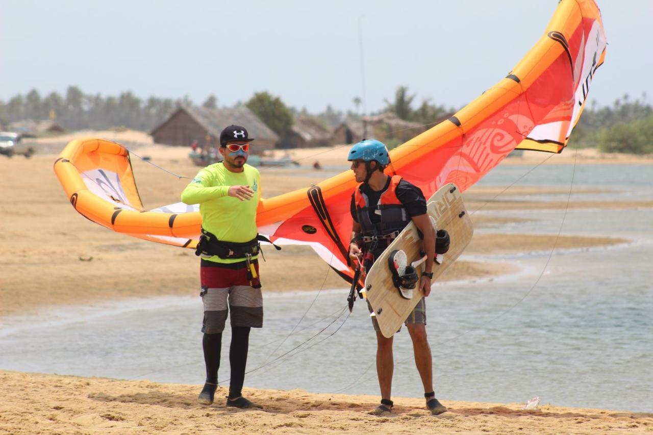 Hotel Margarita Kitesurfing School Sri Lanka à Kalpitiya Extérieur photo